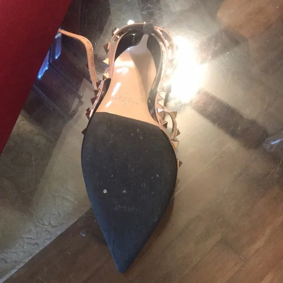 Like New Valentinos 36 - Picture 3 of 6